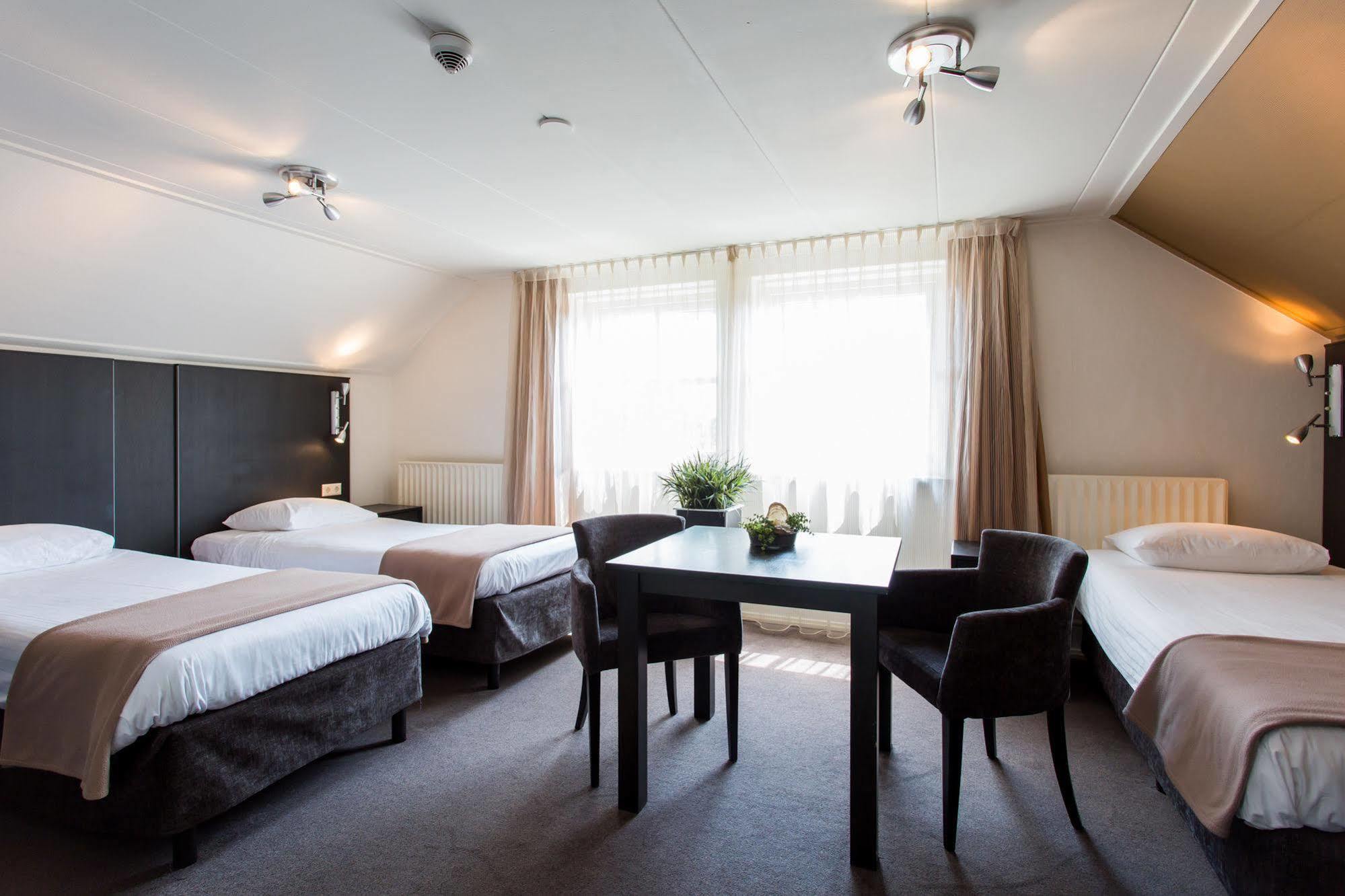 Hotel Restaurant Ruimzicht Zeddam ภายนอก รูปภาพ